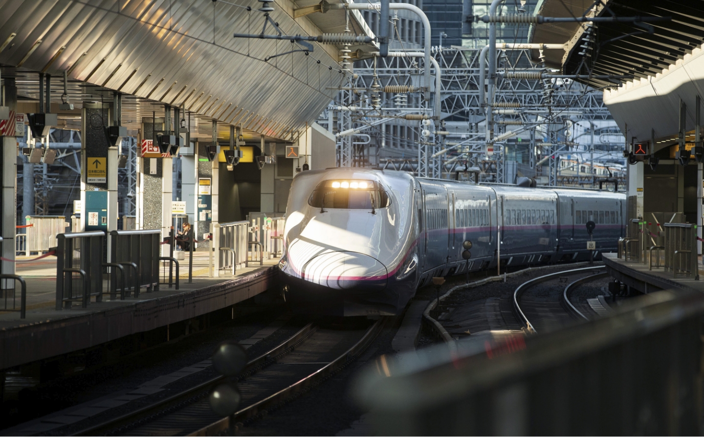 新幹線発着駅、品川・東京から快適に全国へ。