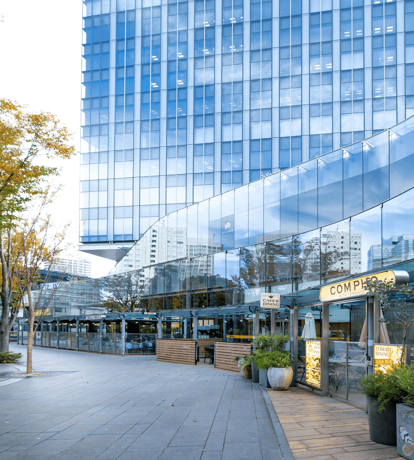 都市の利便性と洗練を享受する駅近。